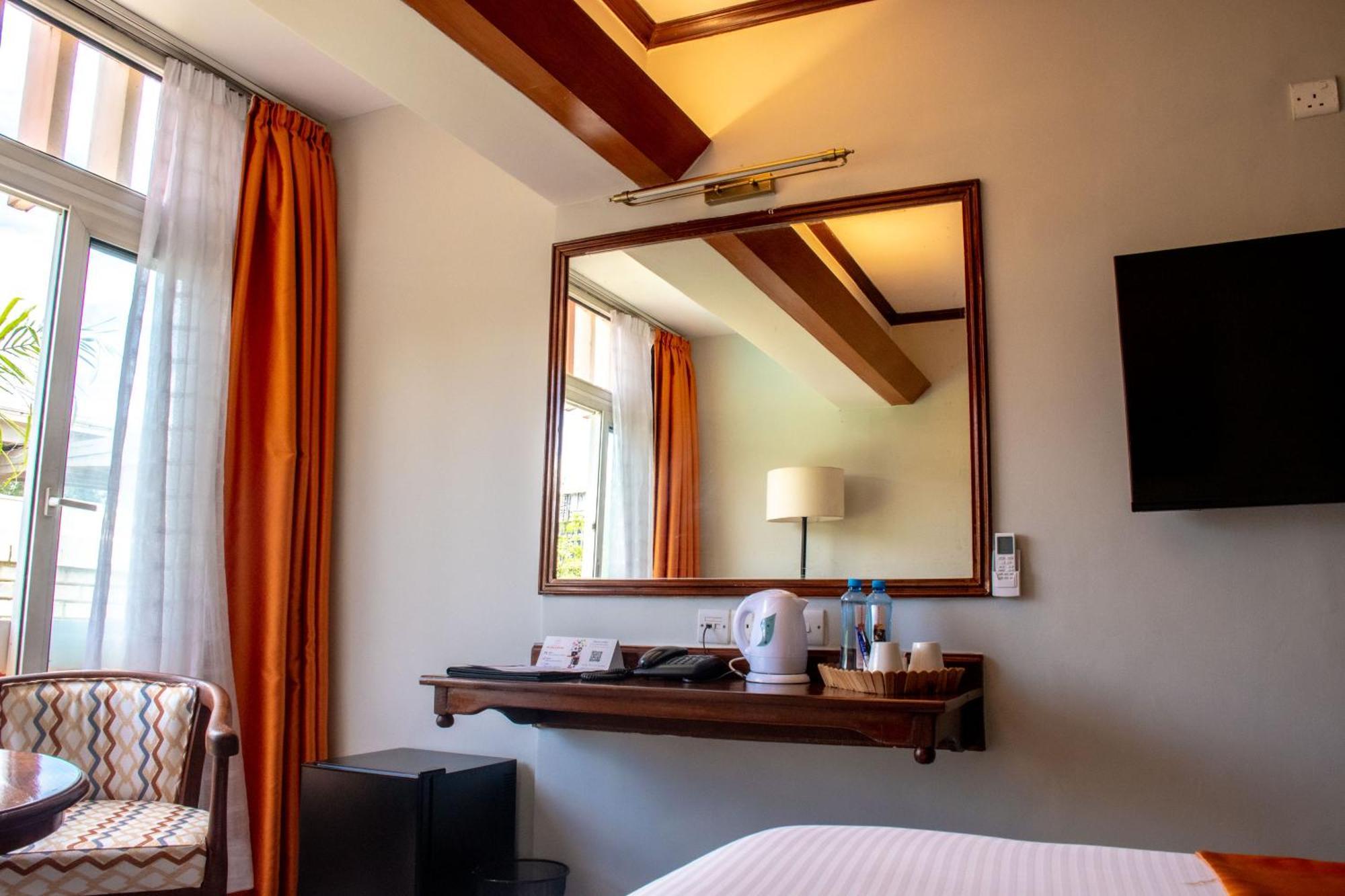 Hotel Boulevard Nairobi, City Centre Cbd Екстер'єр фото