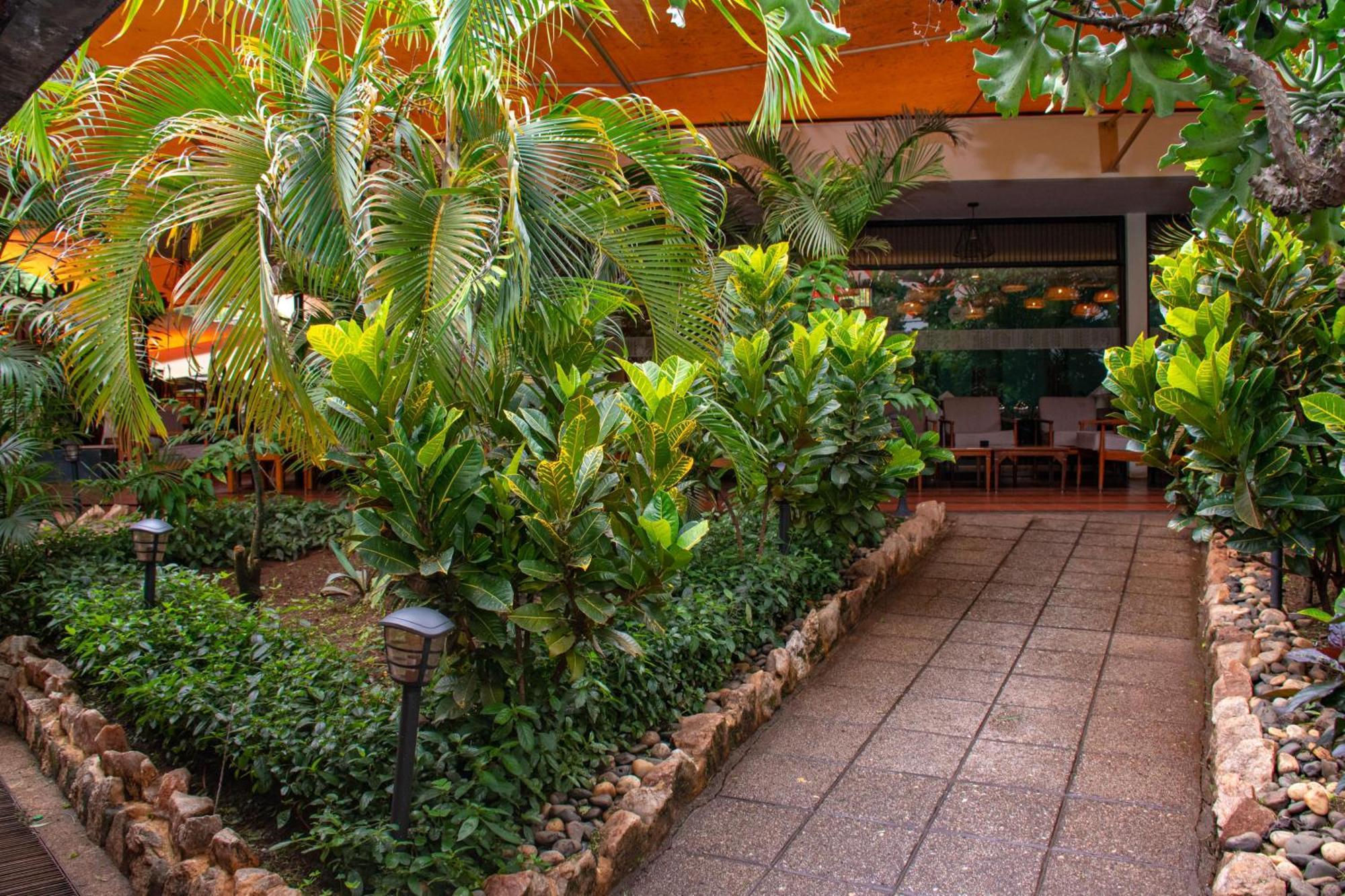 Hotel Boulevard Nairobi, City Centre Cbd Екстер'єр фото